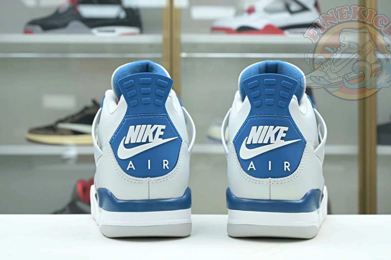 4 Jordan Air 